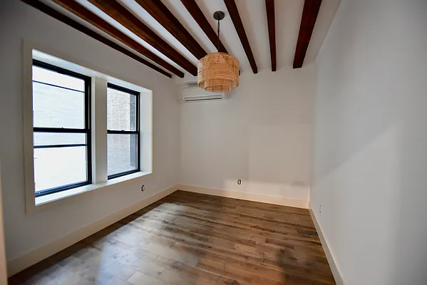 Rented by Nolita Group | media 7