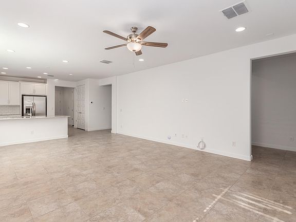 3rd image of 16387 W Questa Dr