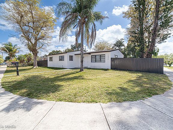 2nd image of 1090 NW 197th Ter