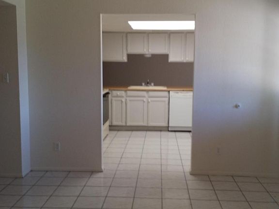 3rd image of 7801 W Hollyhock Dr