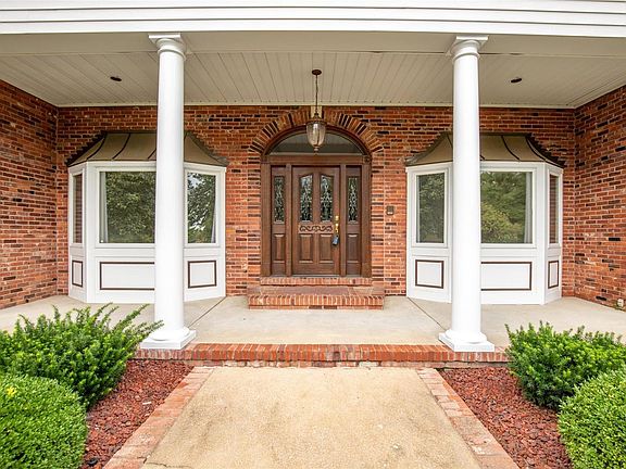 4th image of 11033 Chateau Chura Dr