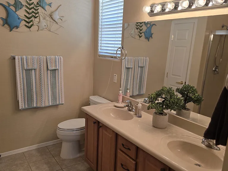 16406 W Peppertree Ct — Photo 26