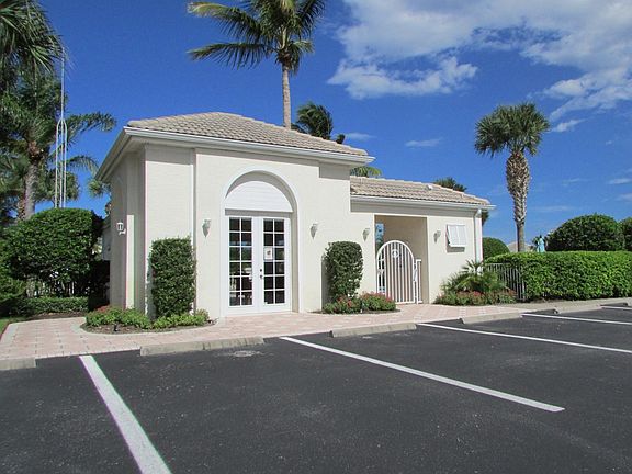 5th image of 874 Island Club Sq