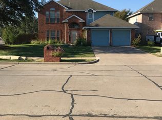 1514 Lakeshore Dr, Irving, TX 75060