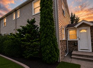 80 Caruth Ave, Elmwood Park, NJ 07407