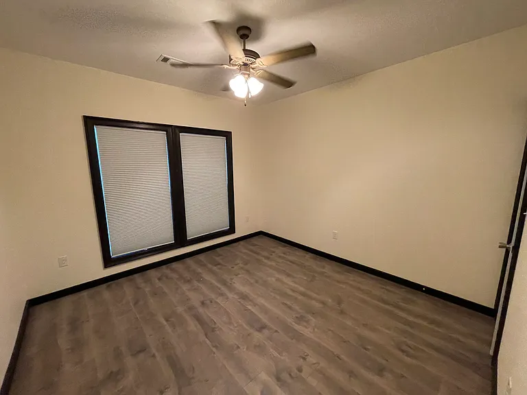 Front bedroom with walkin closet