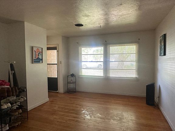 2nd image of 9 Byron Rd