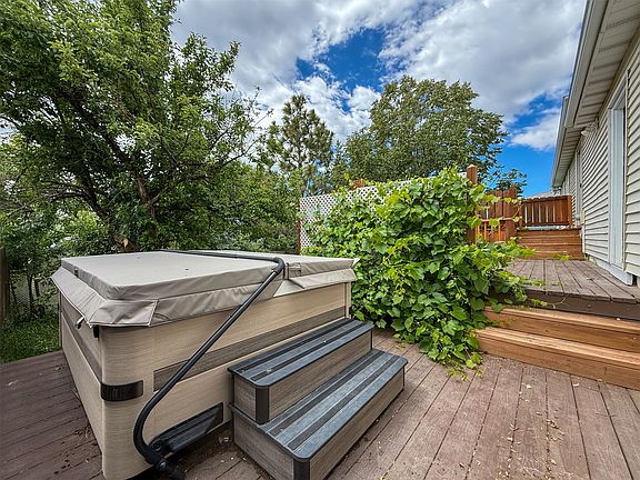 4th image of 968 Avenue D NW