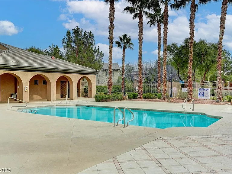 8117 Slate Falls St — Photo 2
