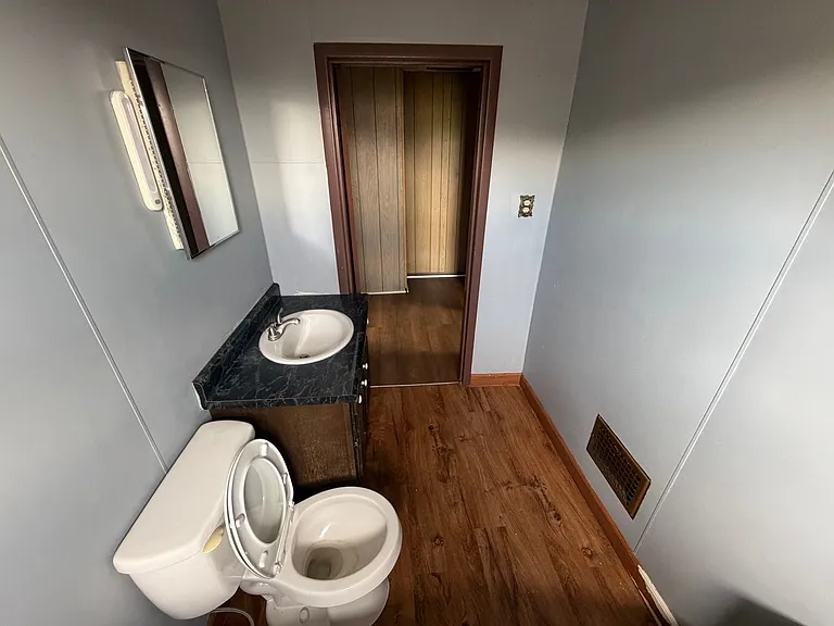 412 Buckeye St — Photo 6