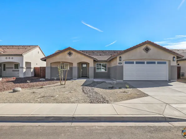 2382 Dale Ct, Imperial, CA 92251