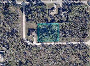 1043 Greenfield St, Lehigh Acres, FL 33974