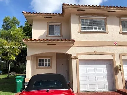 3071 Riverside Dr #11