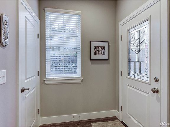 3rd image of 2226 Cady Dr #14