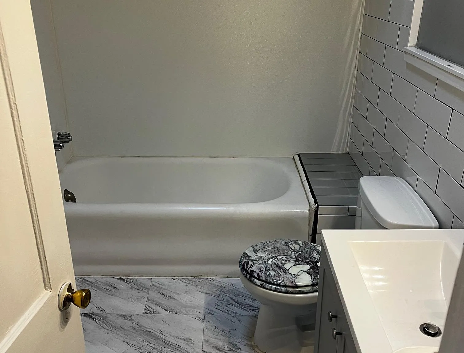 3 bed, 1220 sqft, $1,450 — Photo 4