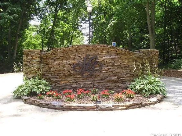 1413 Stone Gate Dr, Shelby, NC 28150