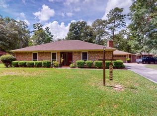 806 Camphor Cir, Warren, TX 77664