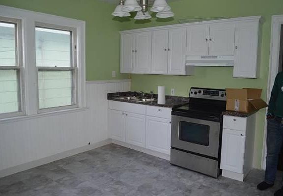 5th image of 30 Winslow Ave
