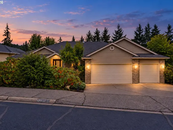 610 Holly Ave, Cottage Grove, OR 97424