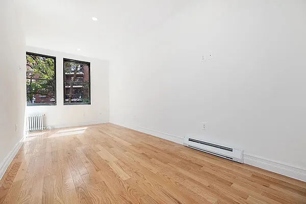 Rented by REAL New York | media 8