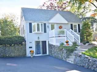 26 Case St, Warwick, RI 02886