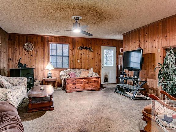 5th image of 327 Yespe Ln