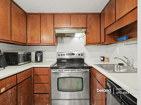5th image of 3465 Cobbs Ferry Dr