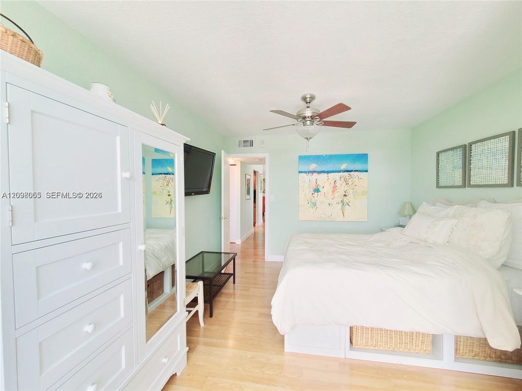 531 N Ocean Blvd APT 1102, photo 5