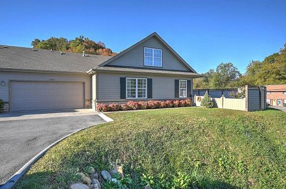 1st image of 1306 Blue Sky Ln #1306