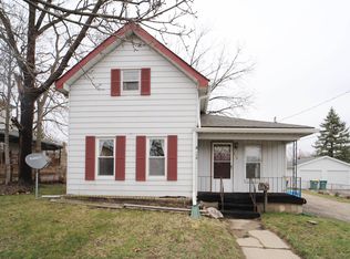 210 N McKinley Rd, Flushing, MI 48433