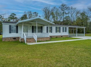 102 Cottontail Ln, Bonneau, SC 29431