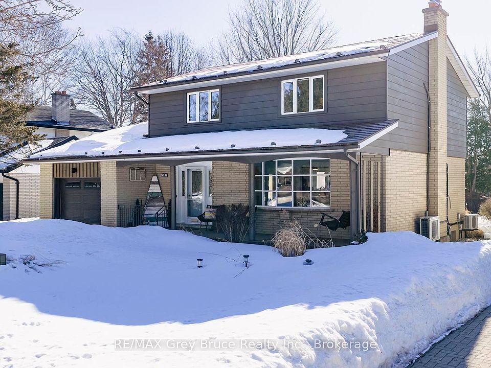 1st image of 74 Inwood Cres