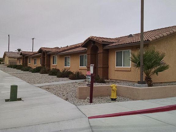 3rd image of 6061 Bagley Ave APT 2