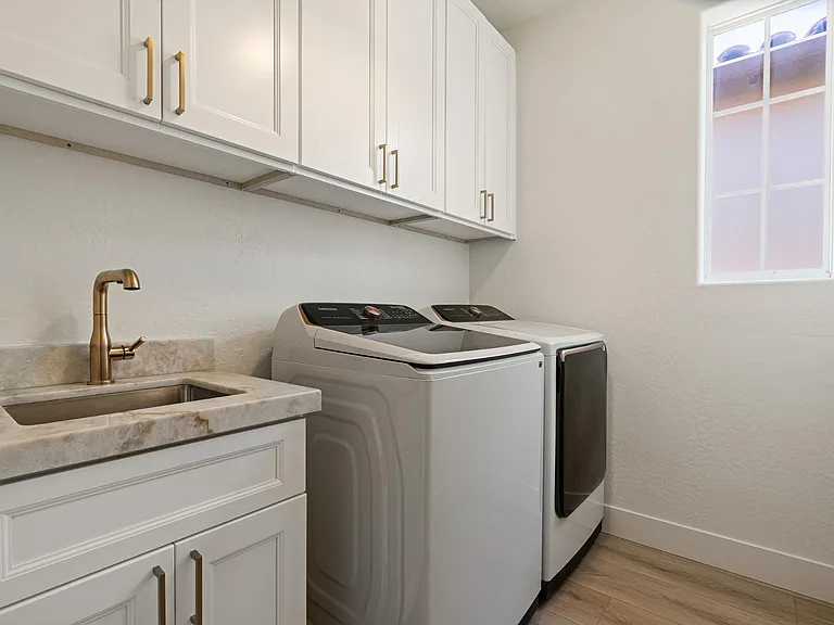8905 E Mountain Spring Rd #37 — Photo 24
