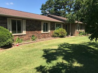 158 Lone Tree Rd, Stuttgart, AR 72160
