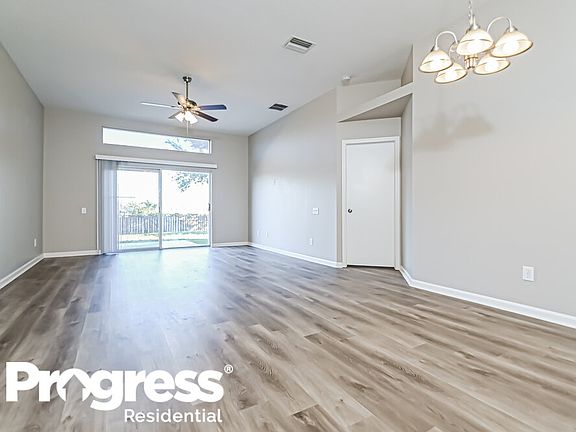 3rd image of 10643 Egret Haven Ln