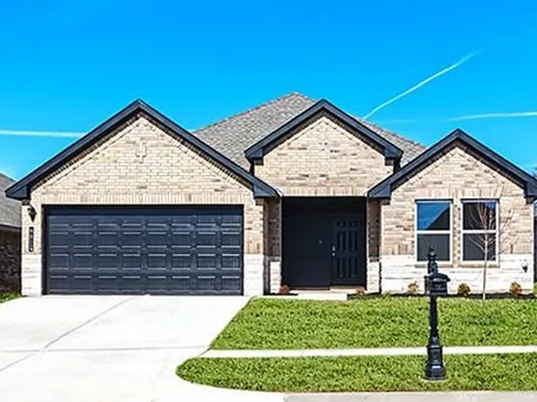 2900 Ember Dr, Yukon, OK 73099
