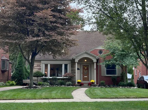 22701 Law St, Dearborn, MI 48124