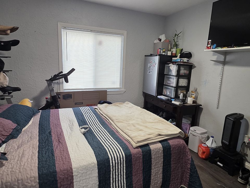 1st image of 28 Arlington Ave #2