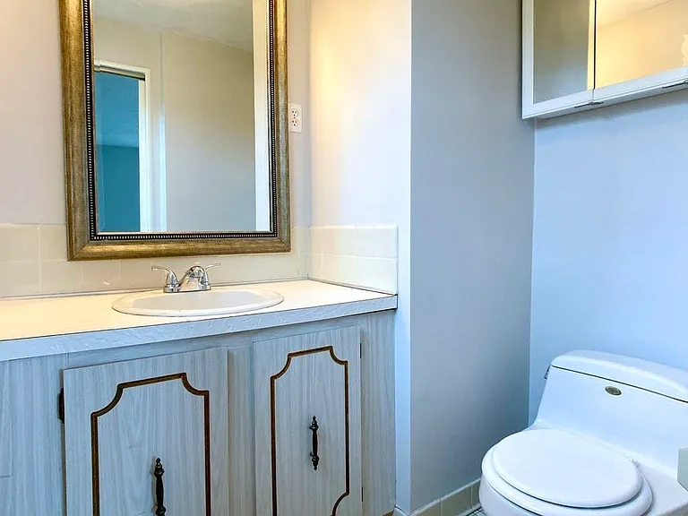 25 Columbia Ave #25 — Photo 16