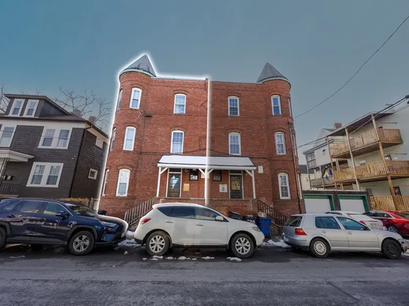 76 Belden St, Dorchester, MA 02125