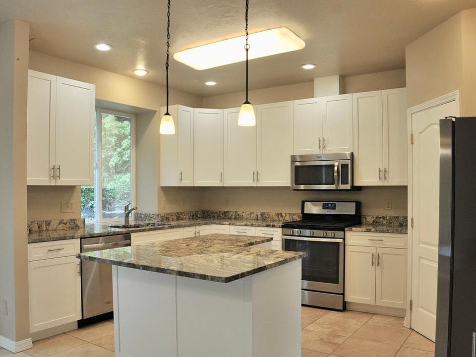 1st image of 5410 E Shoreline Dr
