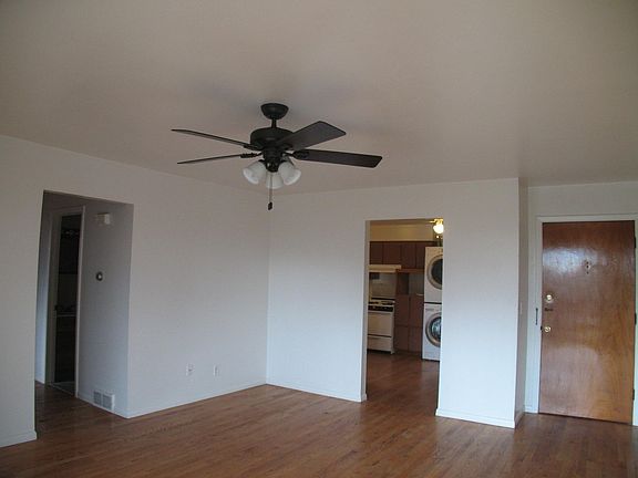4th image of 1116 W Moss Ave APT C13