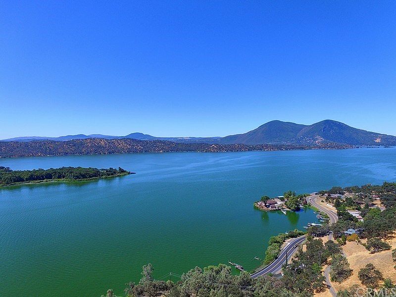 2nd image of 12282 Lakeview Dr