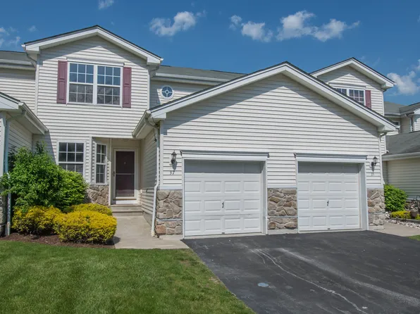 37 Spruce Hill Ct #1217, Hamburg, NJ 07419