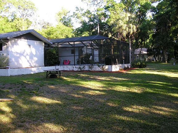 Back - Screened In Pool