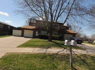 2018 10th St, Coralville, IA 52241