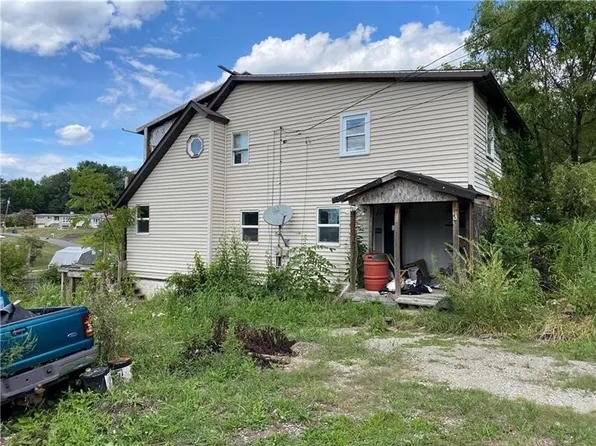 4761 State Route 136, Greensburg, PA 15601