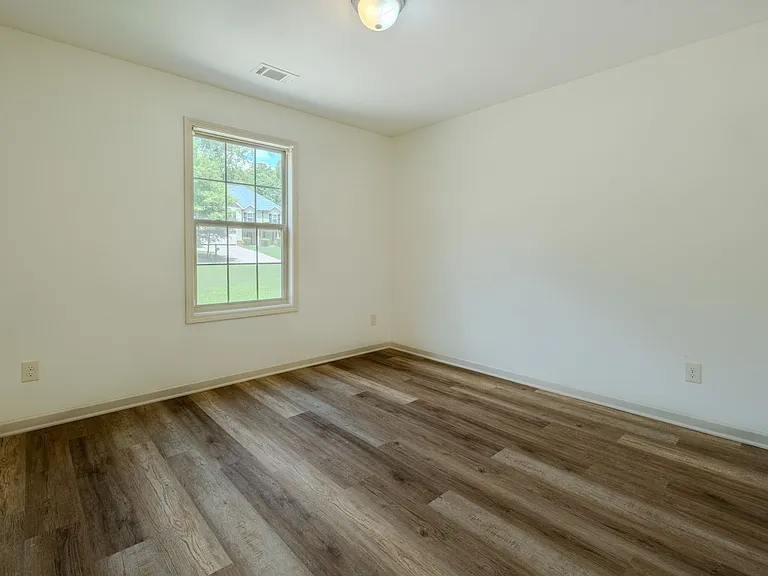 115 Cypress Pl — Photo 16