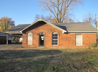 1101 Dover Rd, West Memphis, AR 72301
